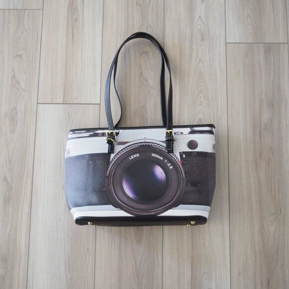Camera Lens Print Tote Bag with Zipper top, pockets, shoulder straps, metal feet - Picture 1 of 11